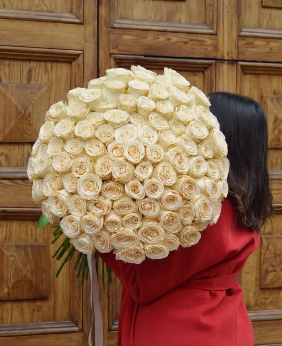 Bouquet di 100 rose - White