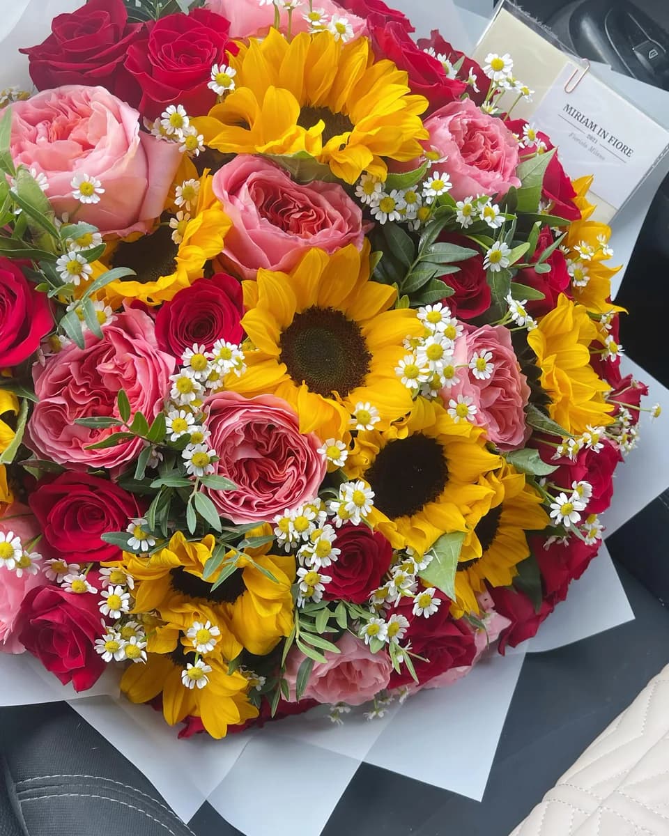 Rose e Girasoli